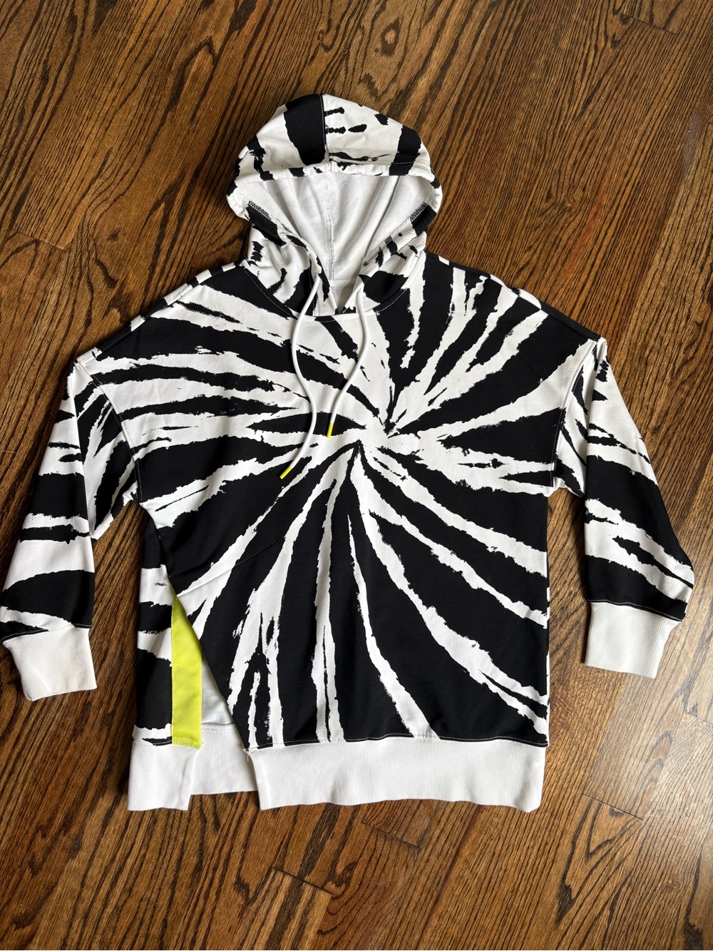 Fabletics Men's Black & White Spiral Tie-Dye Crewneck Hoodie with Neon Accent